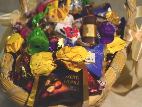 Купити Подарочный набор: "Пасхальная корзина сладостей"