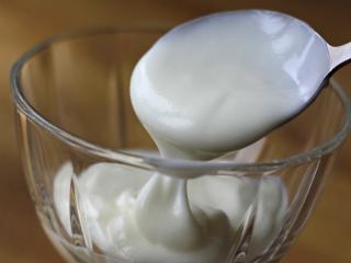 Купить Йогурт питьевой с натуральным вкусом, жирность 2,5%