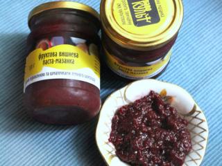 Купить Фруктовая вишневая паста-мазанка с шоколадом и сушеной клюквой