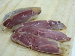Купить Сыро-вяленая утиная грудка
